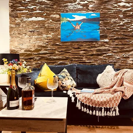 The Queens Nest, 1 - Bed, Sleeps 2, Pets Welcome ウィンダミア