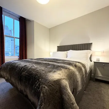 The Queens Nest, 1 - Bed, Sleeps 2, Pets Welcome